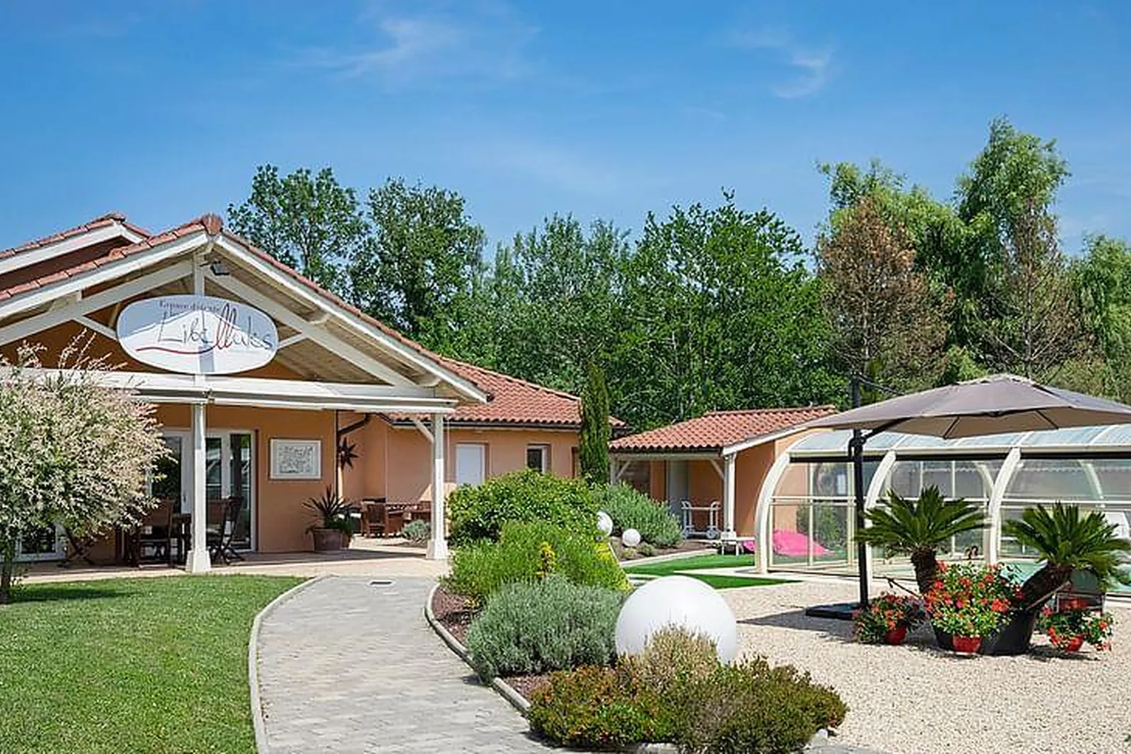 Lieux événementiels, DOMAINE LE PILLEBOIS RESTAURANT LA TOQUE ROSE***