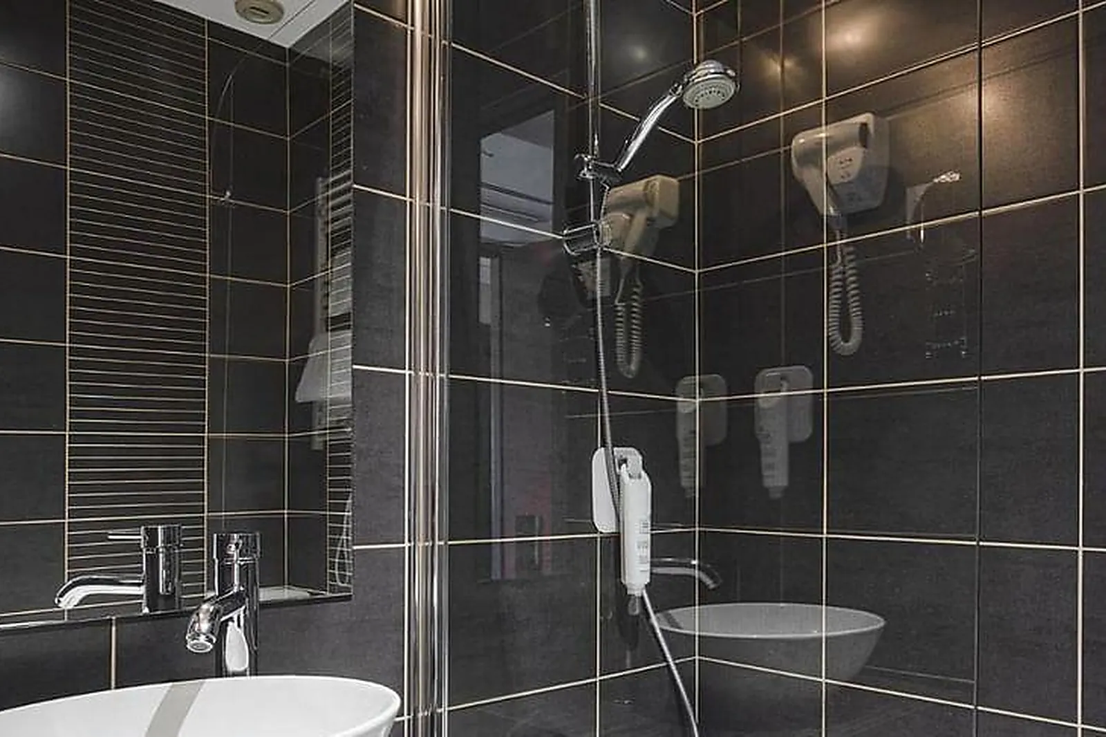 Lieux événementiels, DOMAINE LE PILLEBOIS RESTAURANT LA TOQUE ROSE***