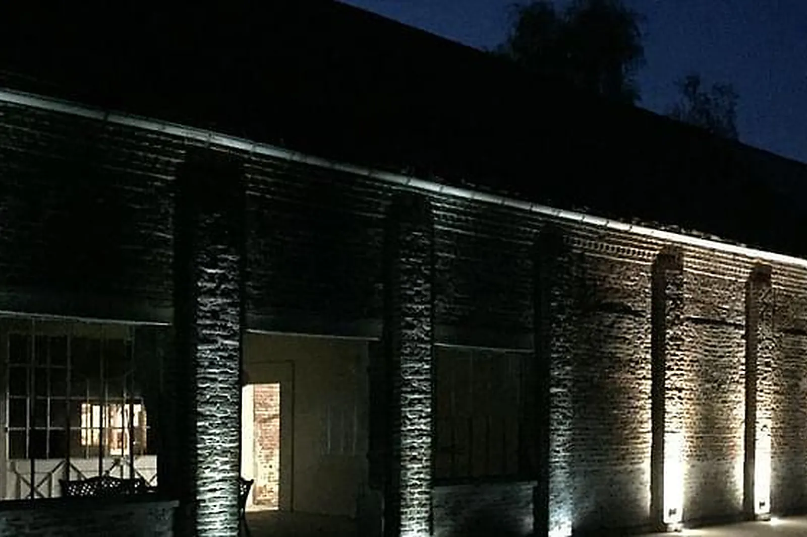 Lieux événementiels, DOMAINE LES RACINES