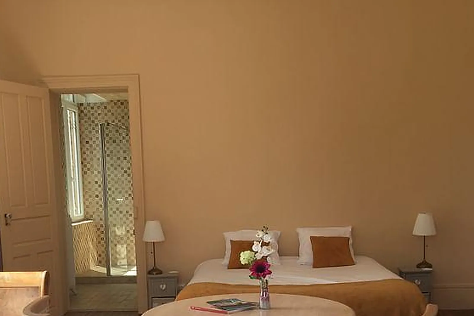 Lieux événementiels, DOMAINE LES RACINES