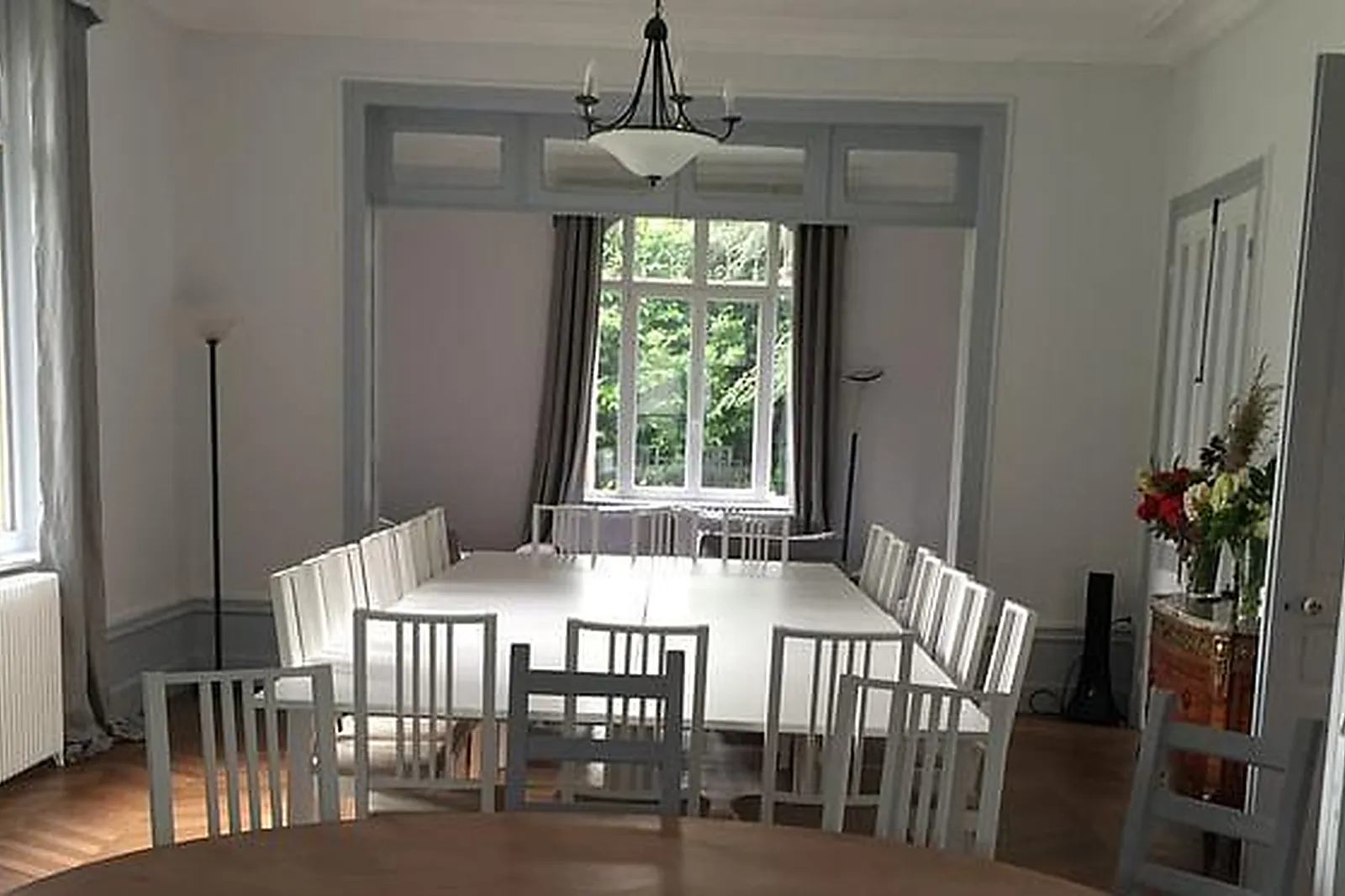 Lieux événementiels, DOMAINE LES RACINES