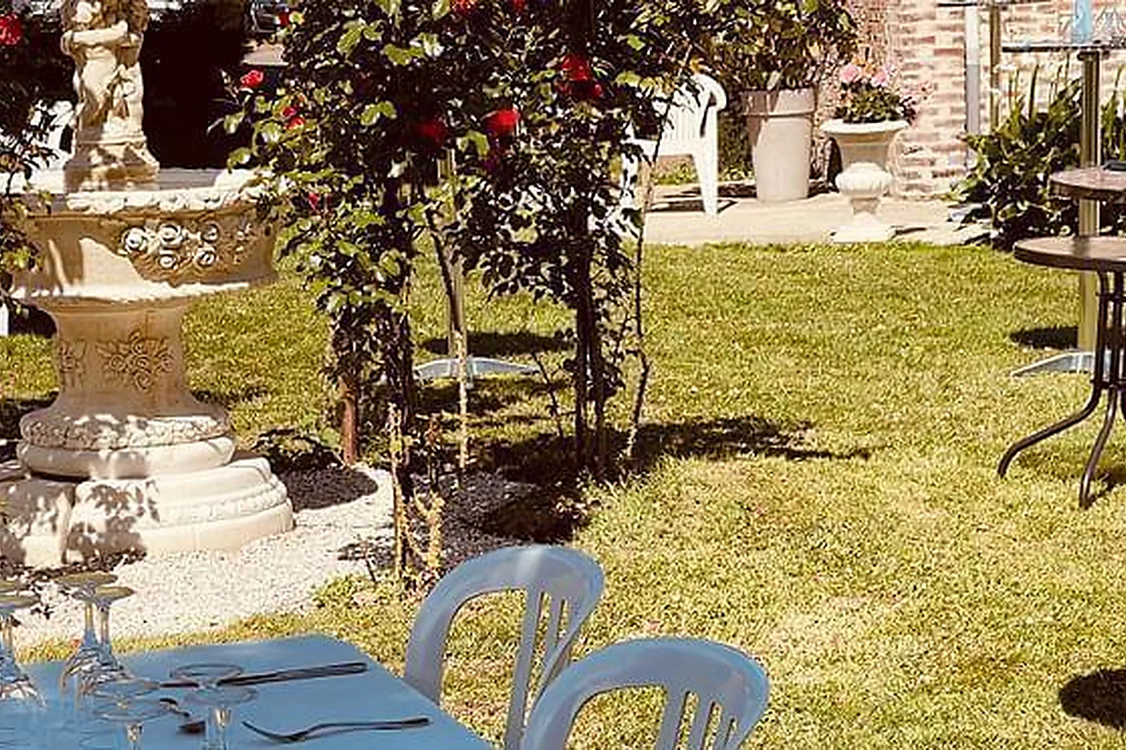 Lieux événementiels, DOMAINE LES RACINES