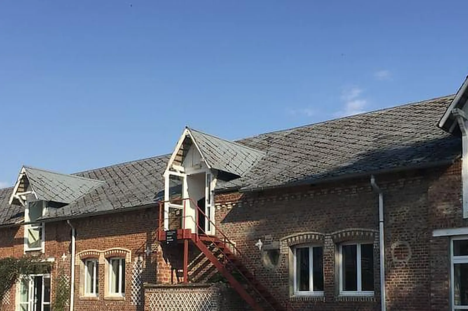 Lieux événementiels, DOMAINE LES RACINES