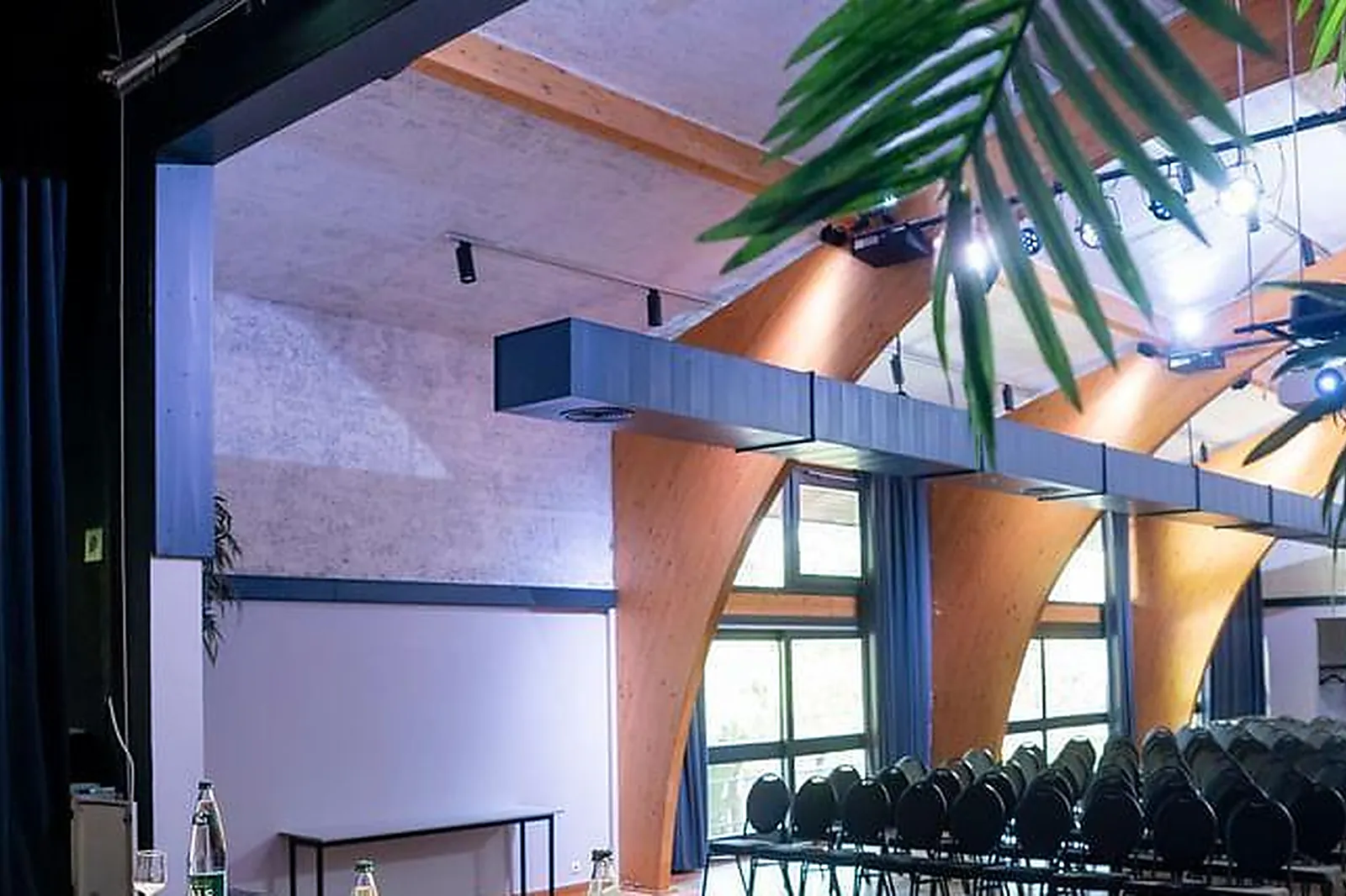 Lieux événementiels, DOMAINE LOU CAPITELLE & SPA ****