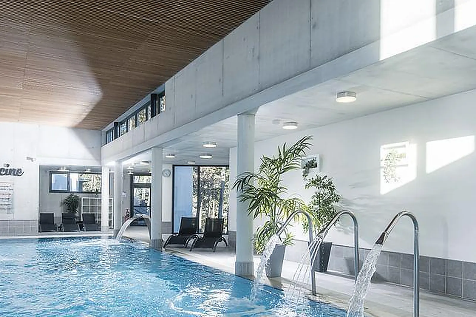 Lieux événementiels, DOMAINE LOU CAPITELLE & SPA ****