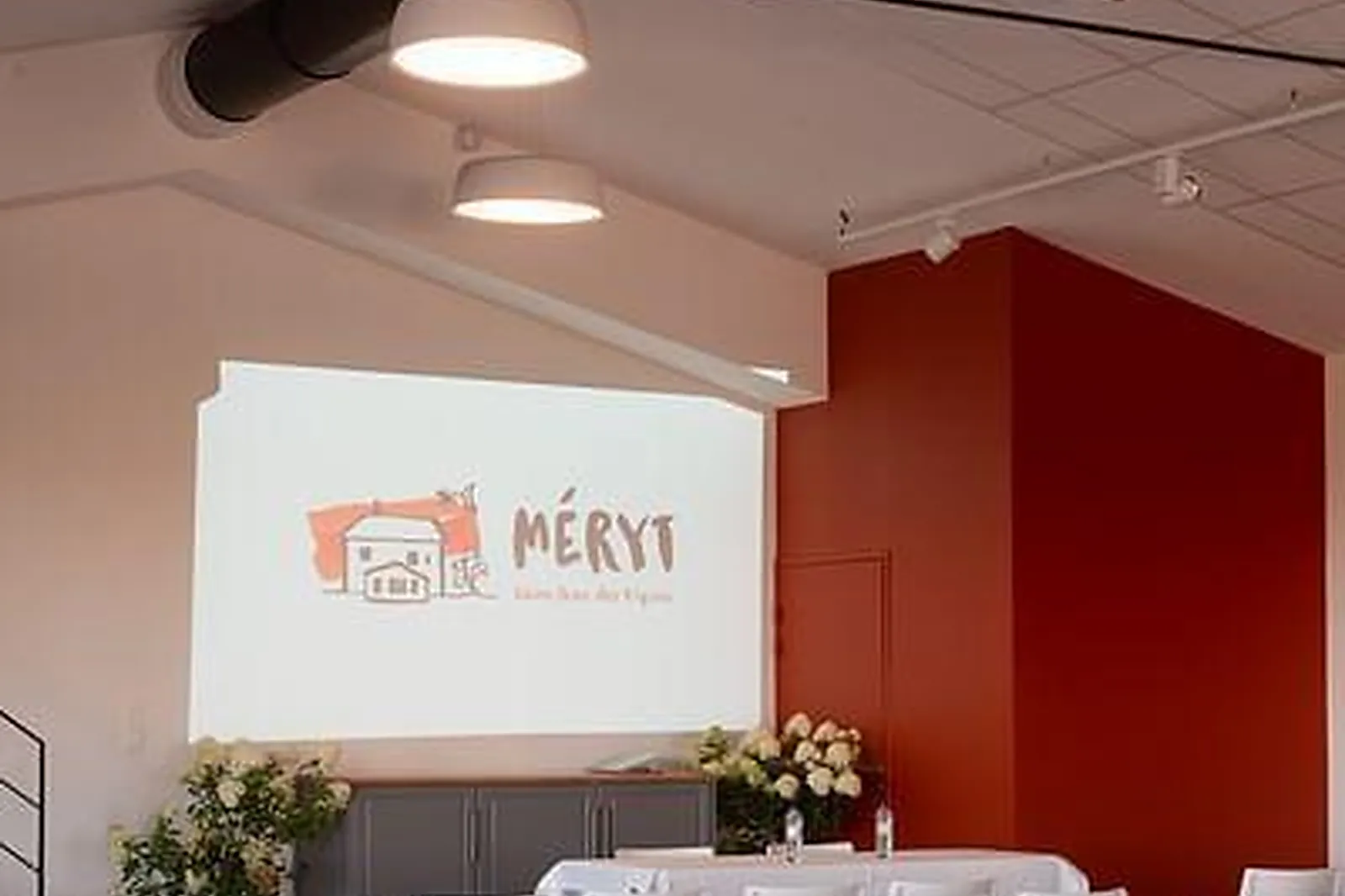 Lieux événementiels, CHEZ JUNE