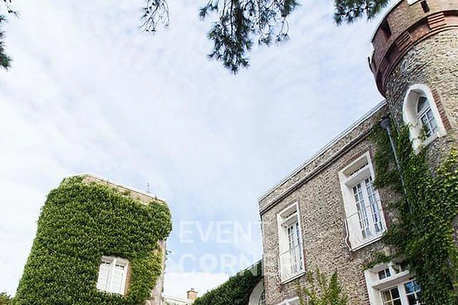 Lieux événementiels, DOMAINE SAINT-CLAIR - LE DONJON ***