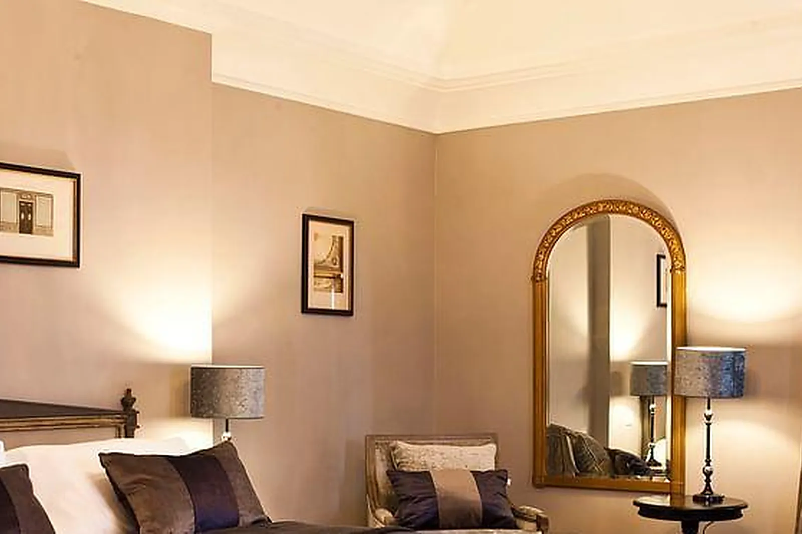 Lieux événementiels, GALERIE JOSEPH - FROISSART COUR