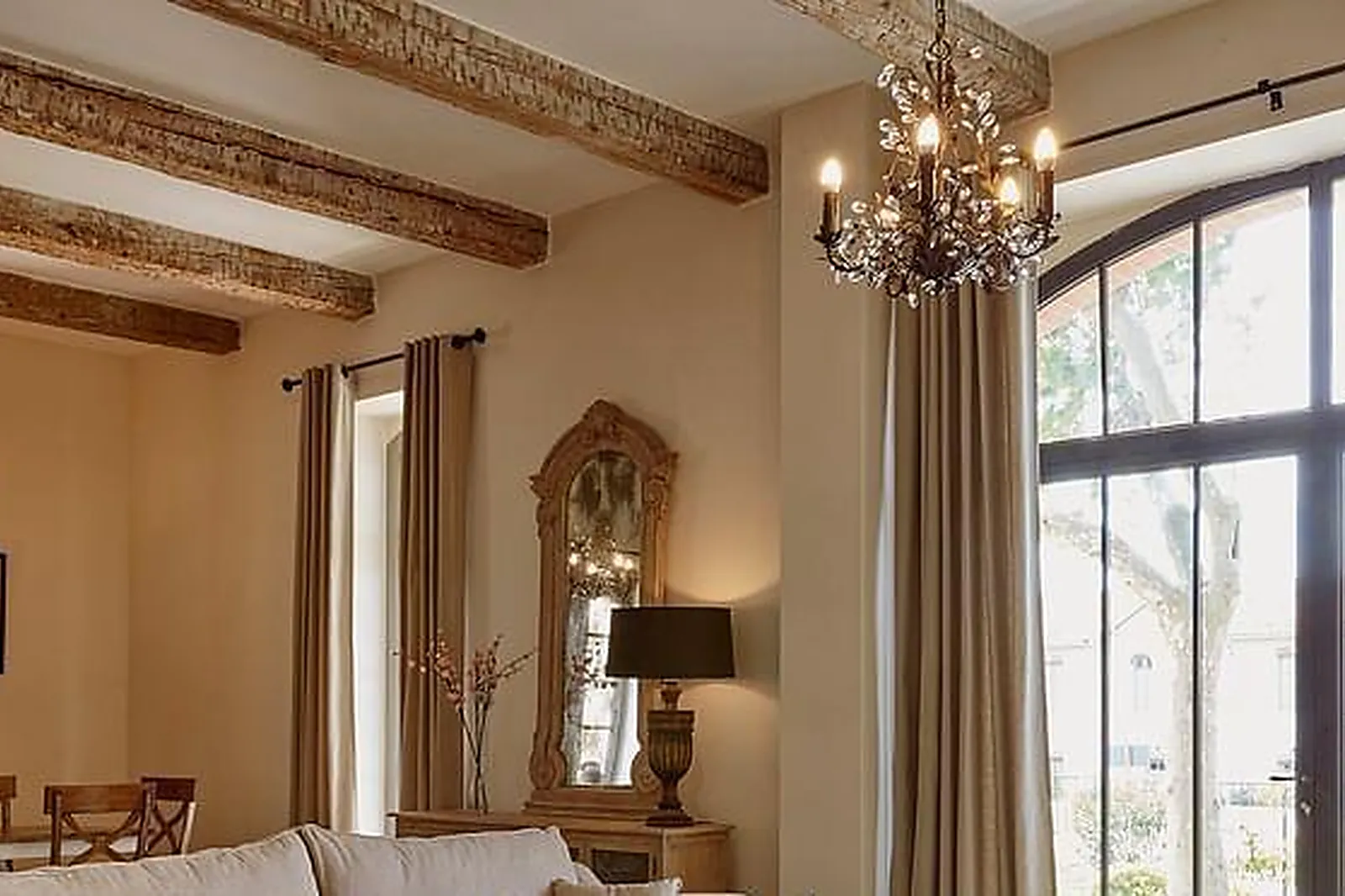 Lieux événementiels, GALERIE JOSEPH - FROISSART COUR