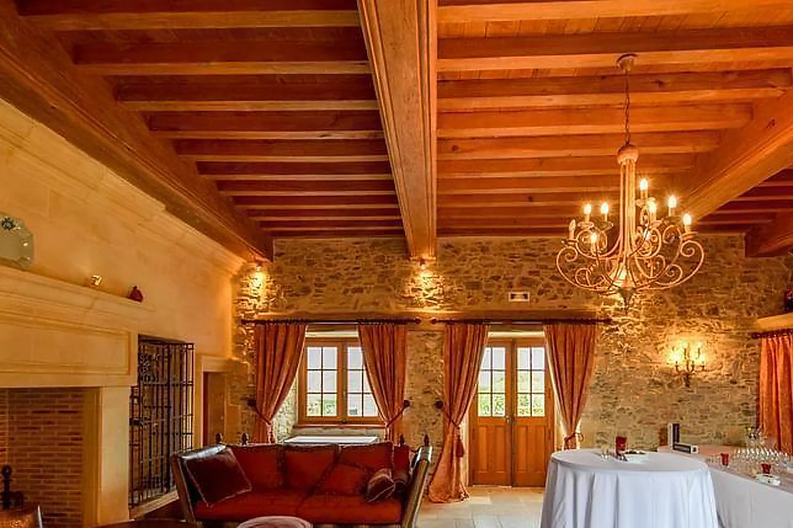 Lieux événementiels, DOMAINE D'ESSENDIERAS