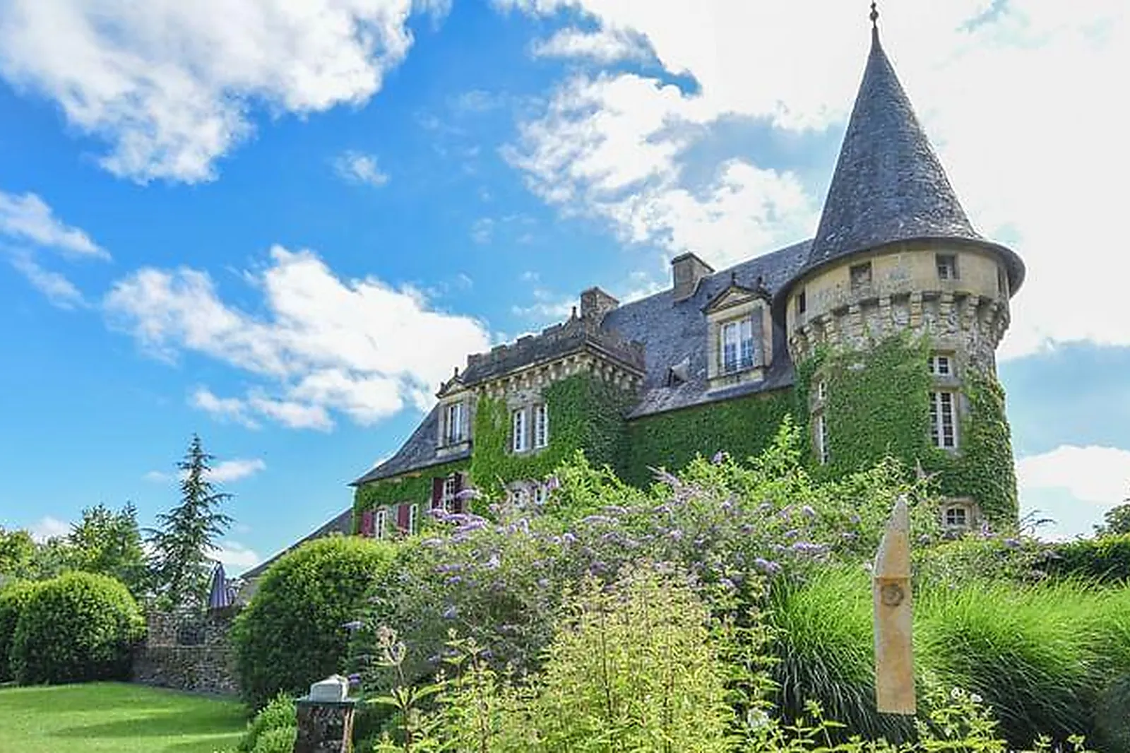 Lieux événementiels, DOMAINE D'ESSENDIERAS