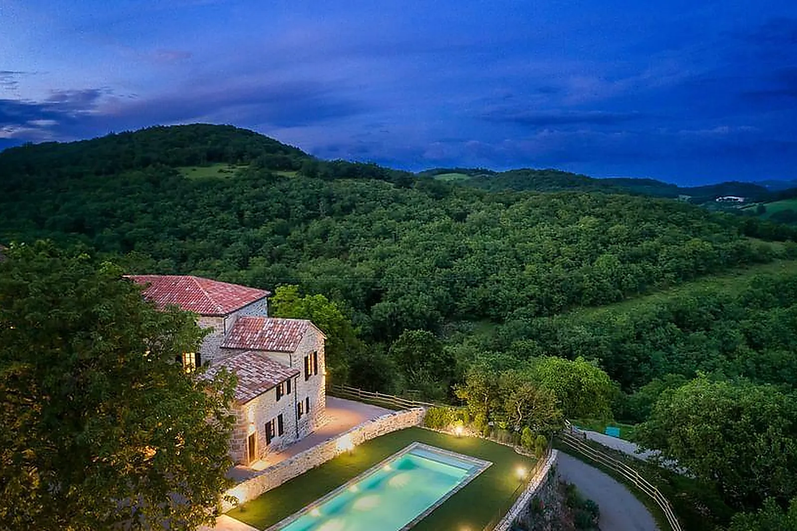 Lieux événementiels, LE SCARLETT