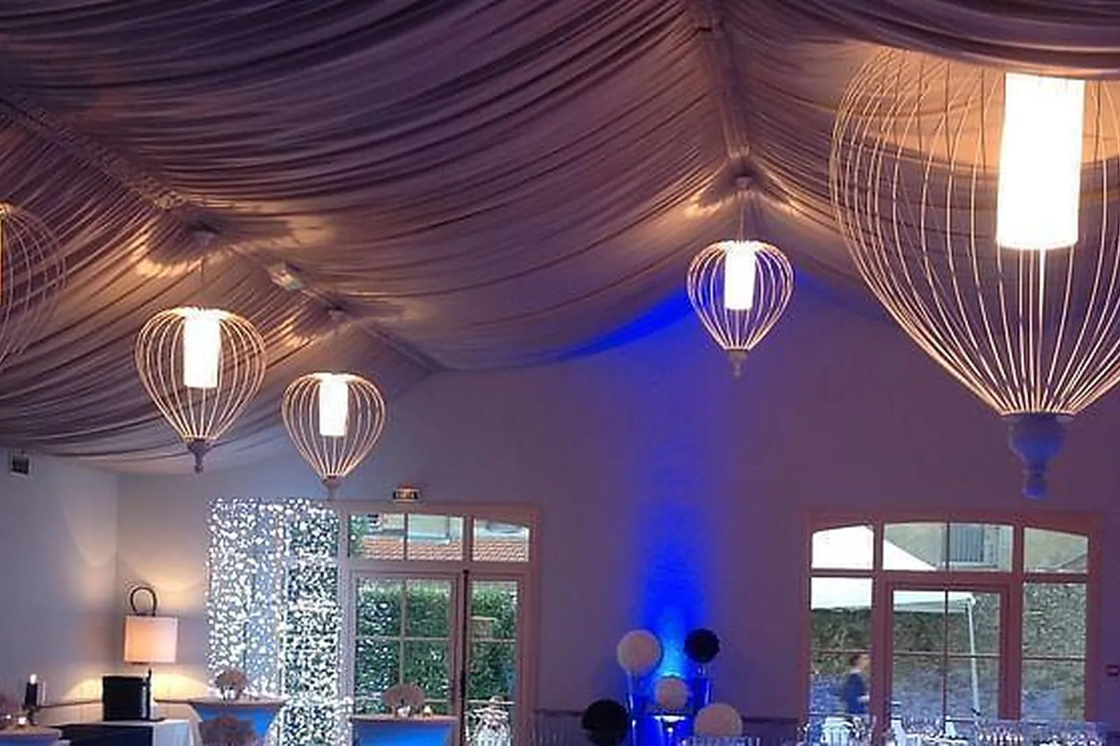 Lieux événementiels, SALLE DE RÉUNION ET DE FORMATION EN PLEIN CŒUR DE PARIS