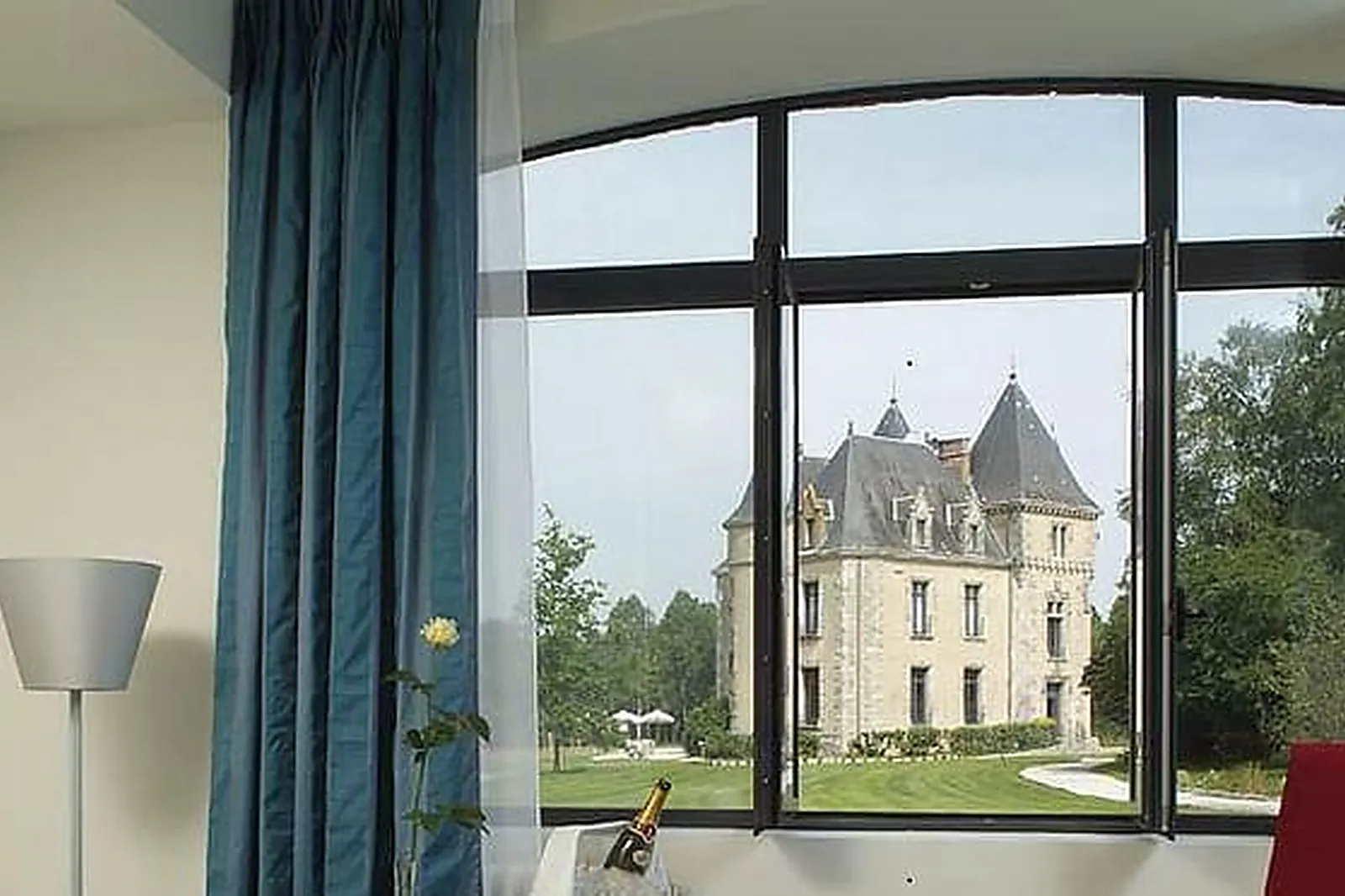 Lieux événementiels, SALLE DE RÉUNION ET DE FORMATION EN PLEIN CŒUR DE PARIS