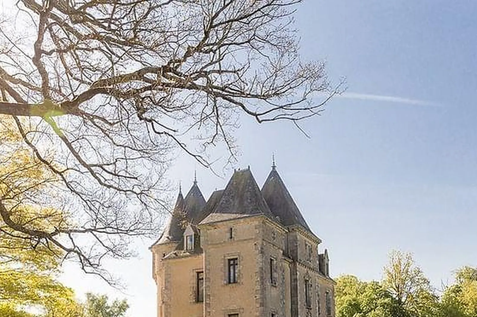 Lieux événementiels, SALLE DE RÉUNION ET DE FORMATION EN PLEIN CŒUR DE PARIS
