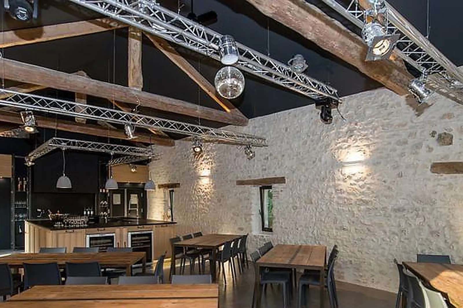 Lieux événementiels, LE COUARAIL