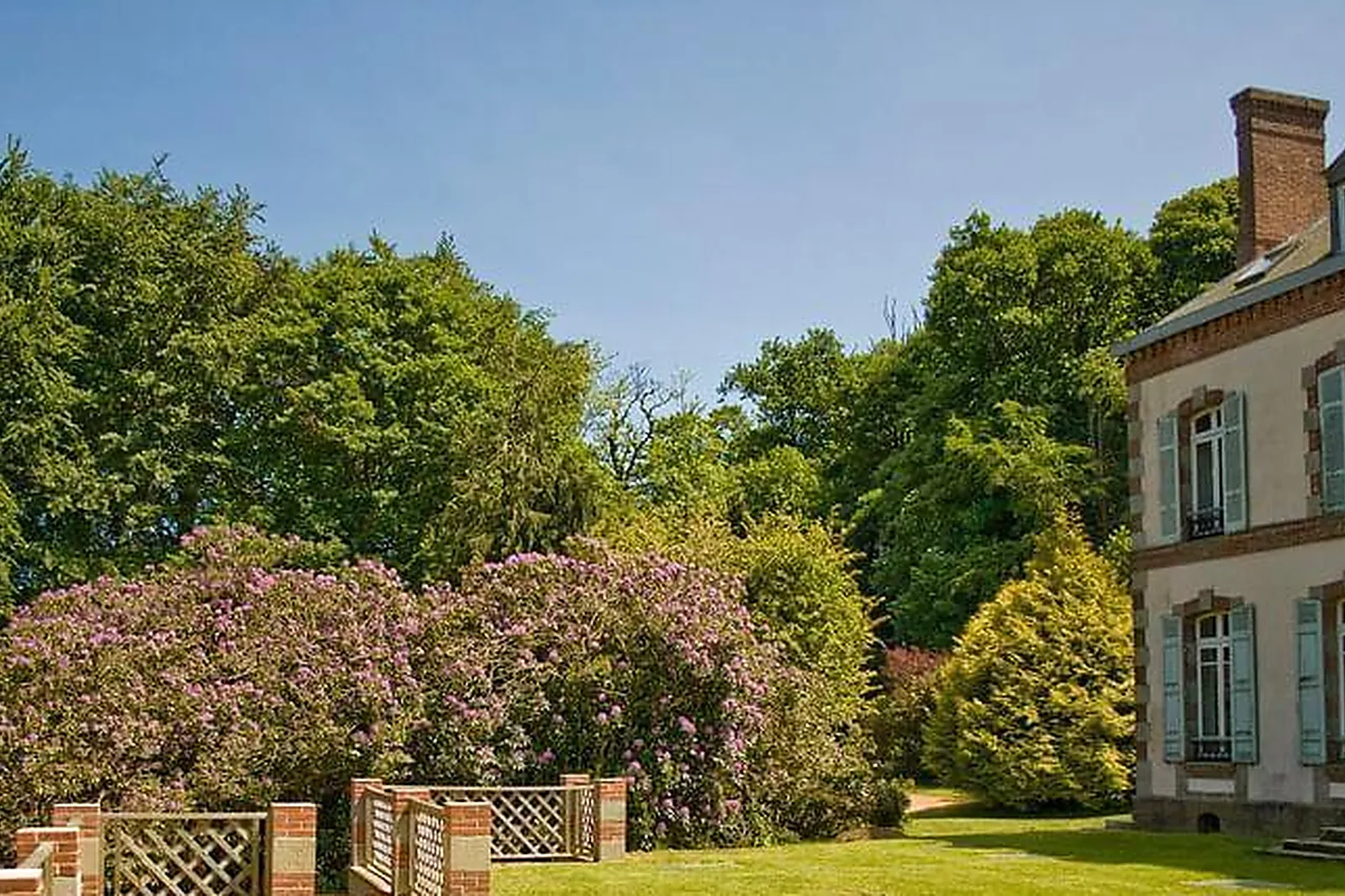 Lieux événementiels, SUNDESK BIOT