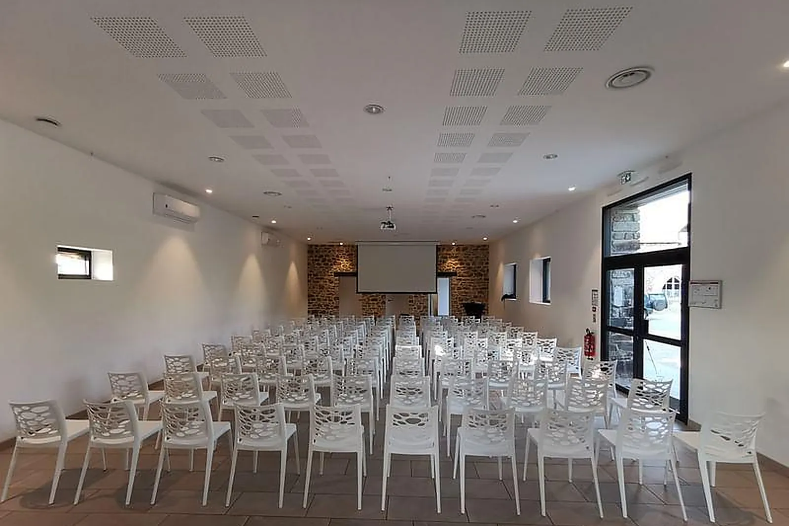 Lieux événementiels, THIS IS BLIND TEST 17ÈME