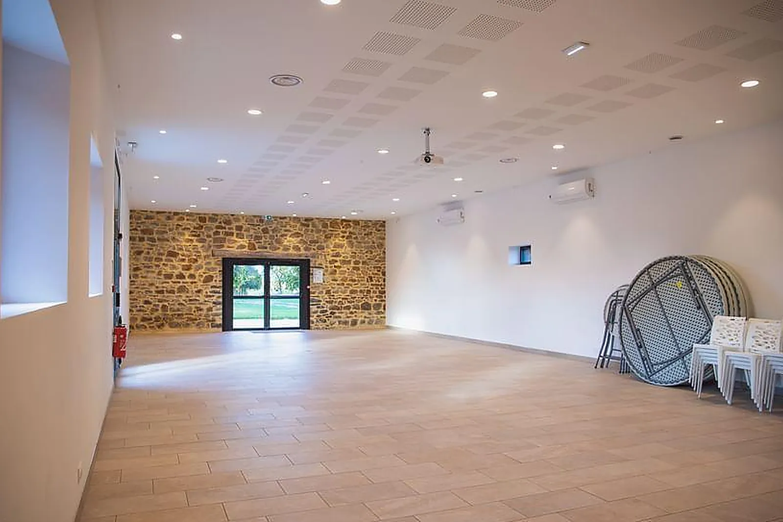 Lieux événementiels, THIS IS BLIND TEST 17ÈME