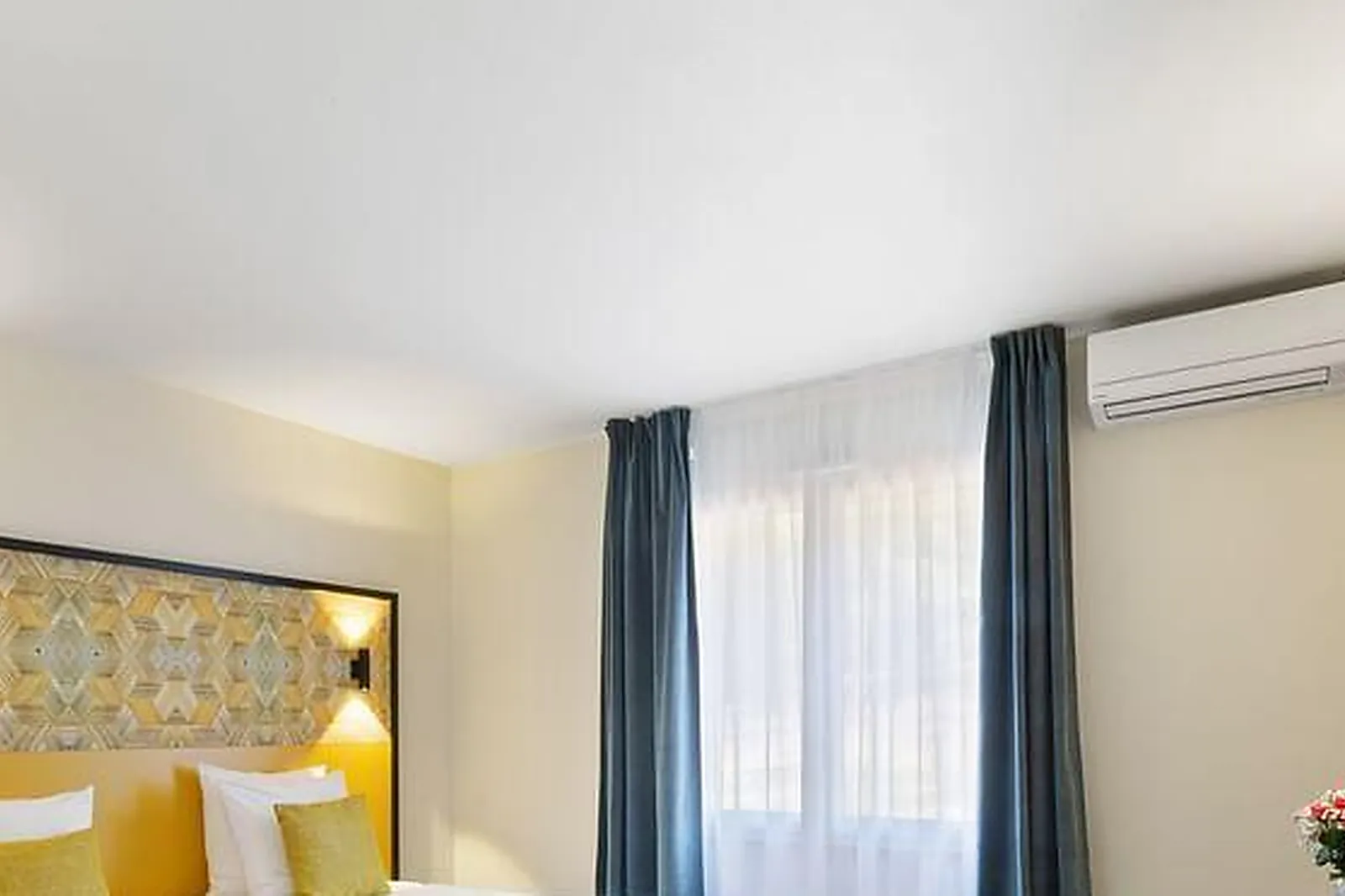 Lieux événementiels, DOMAINE DE ROQUEROUSSE***