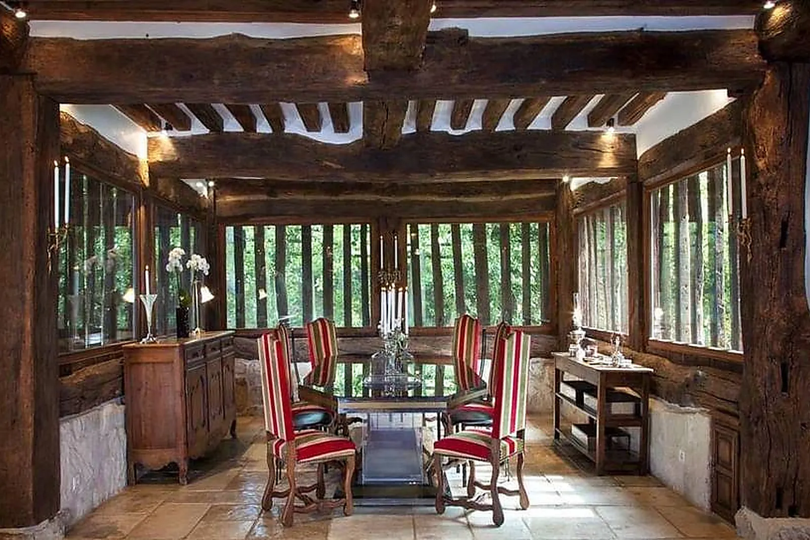 Lieux événementiels, DOMAINE DE L'ANGLETERRE