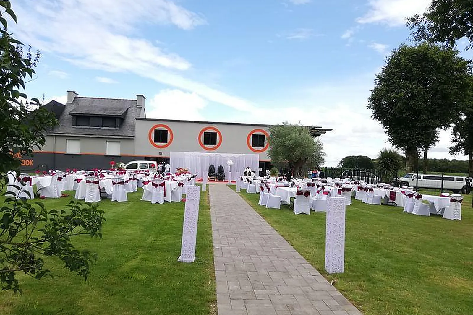 Lieux événementiels, DOMAINE DE L'AÉROPISTE