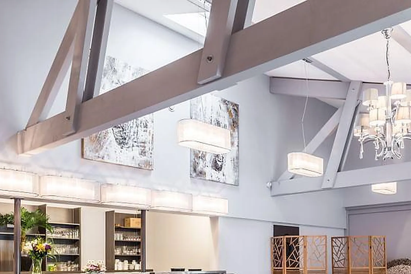 Lieux événementiels, LA PIERRE PRÉCIEUSE