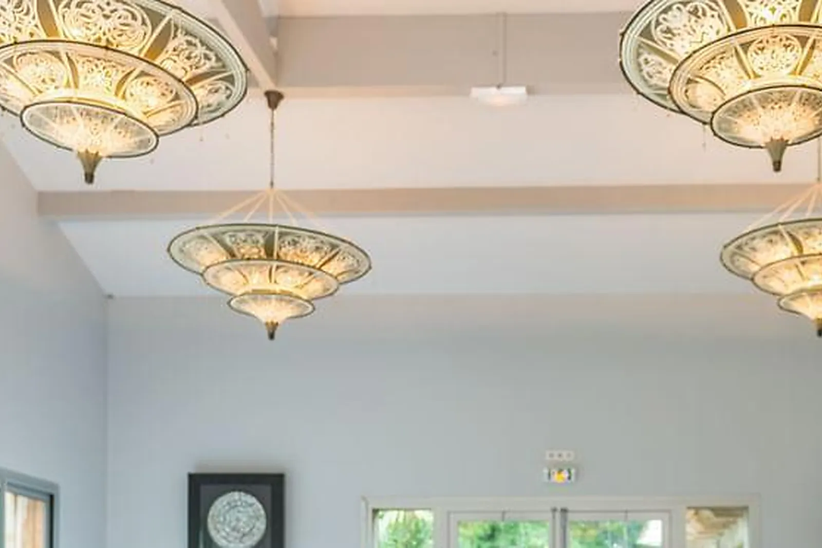 Lieux événementiels, LA PIERRE PRÉCIEUSE