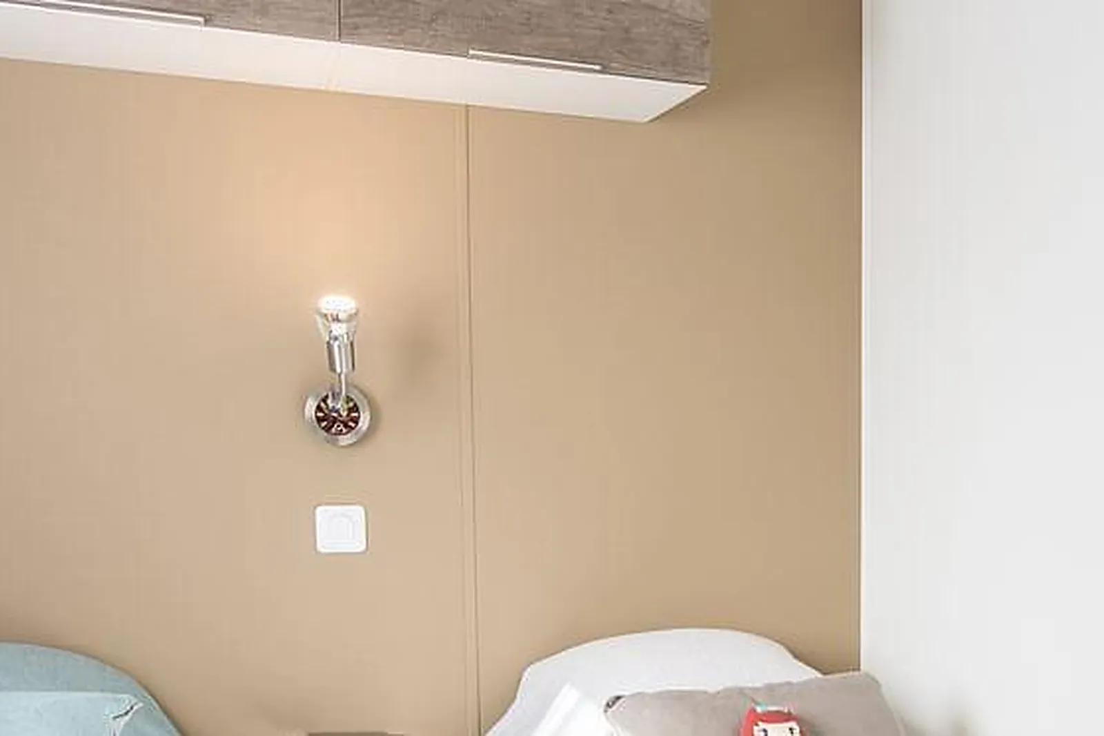 Lieux événementiels, LA PIERRE PRÉCIEUSE