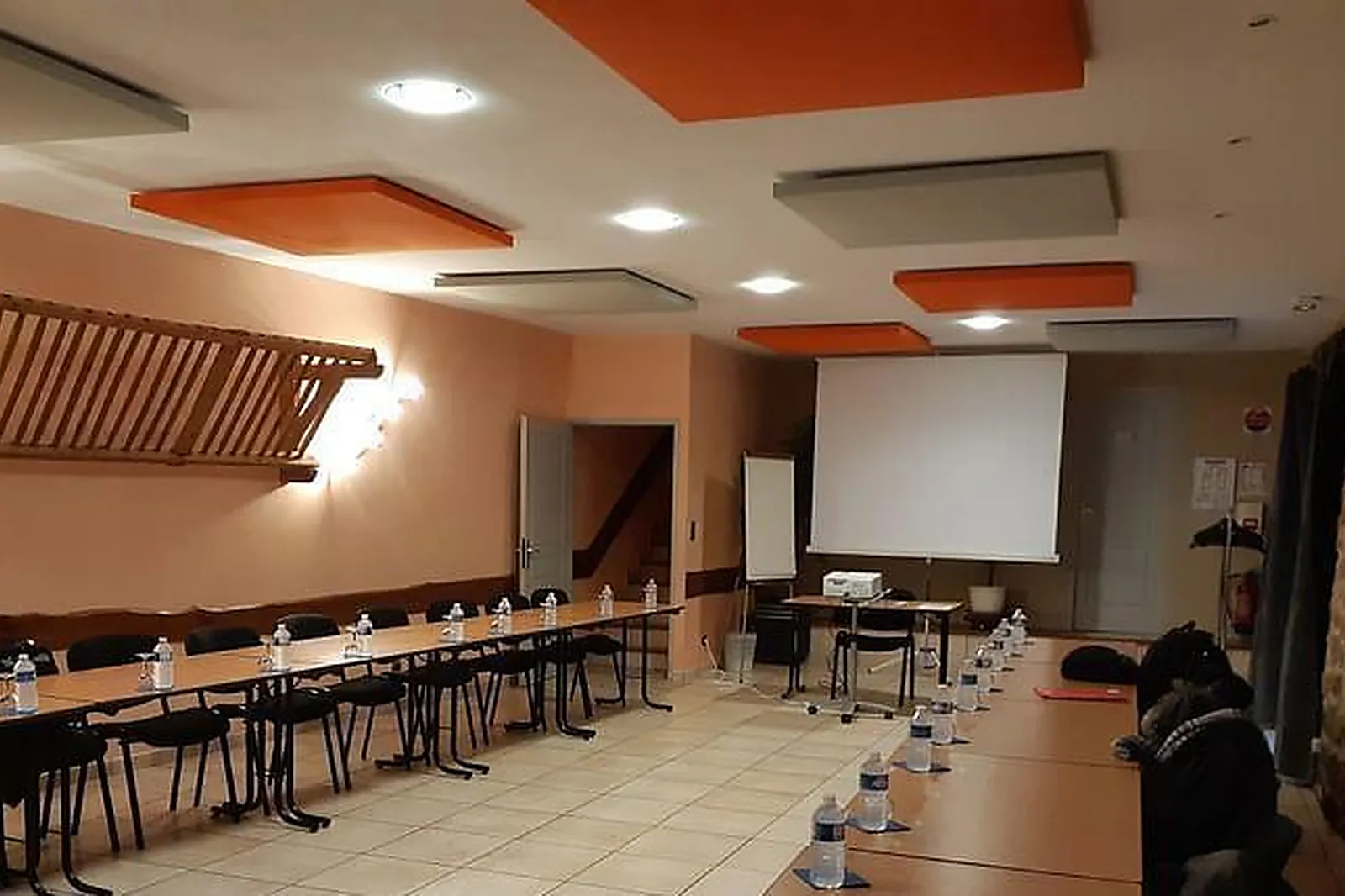 Lieux événementiels, SUPREME