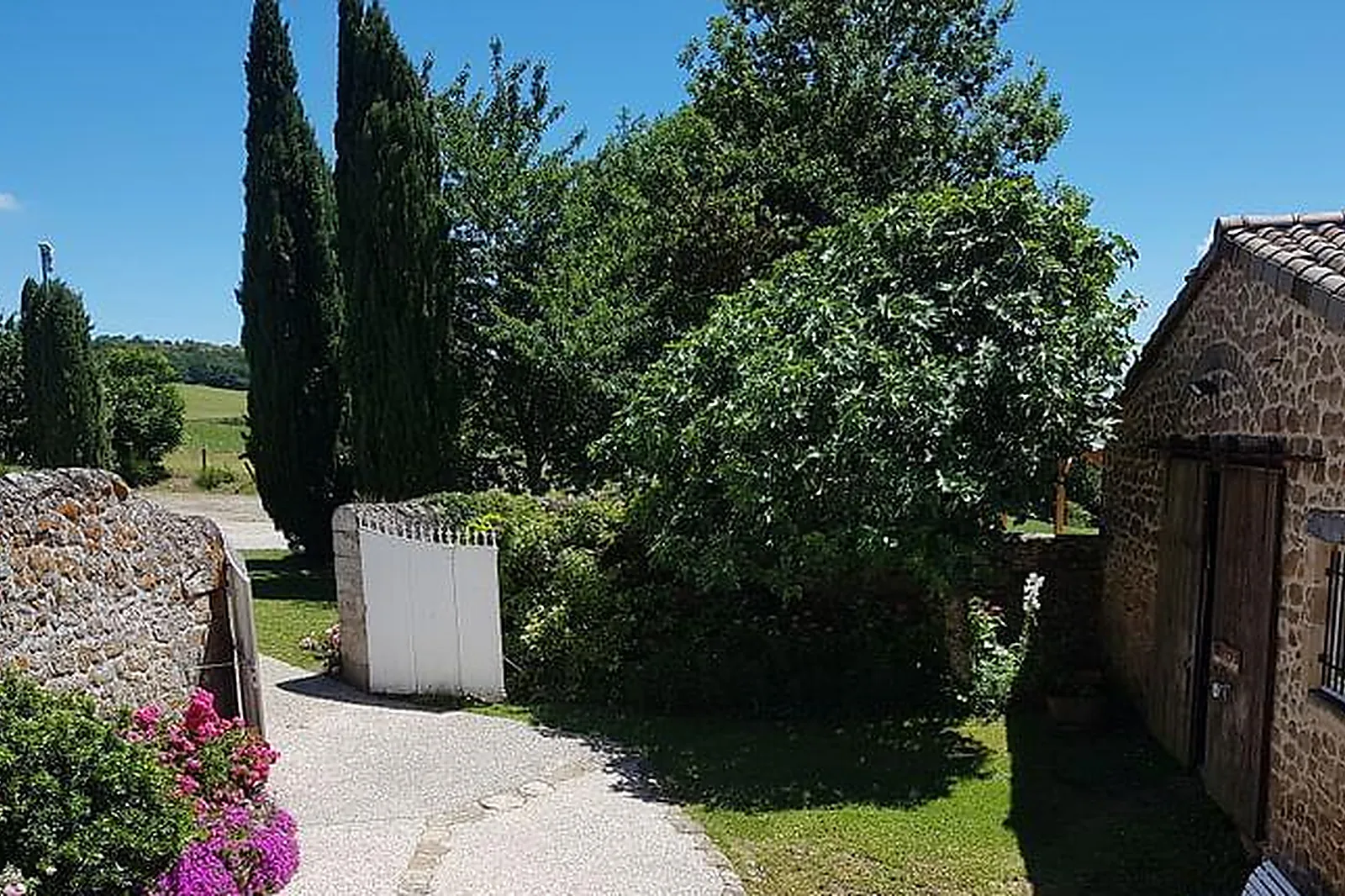 Lieux événementiels, SUPREME