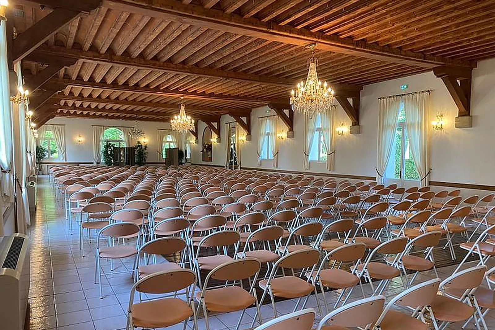 Lieux événementiels, BUREAUX PARADIS