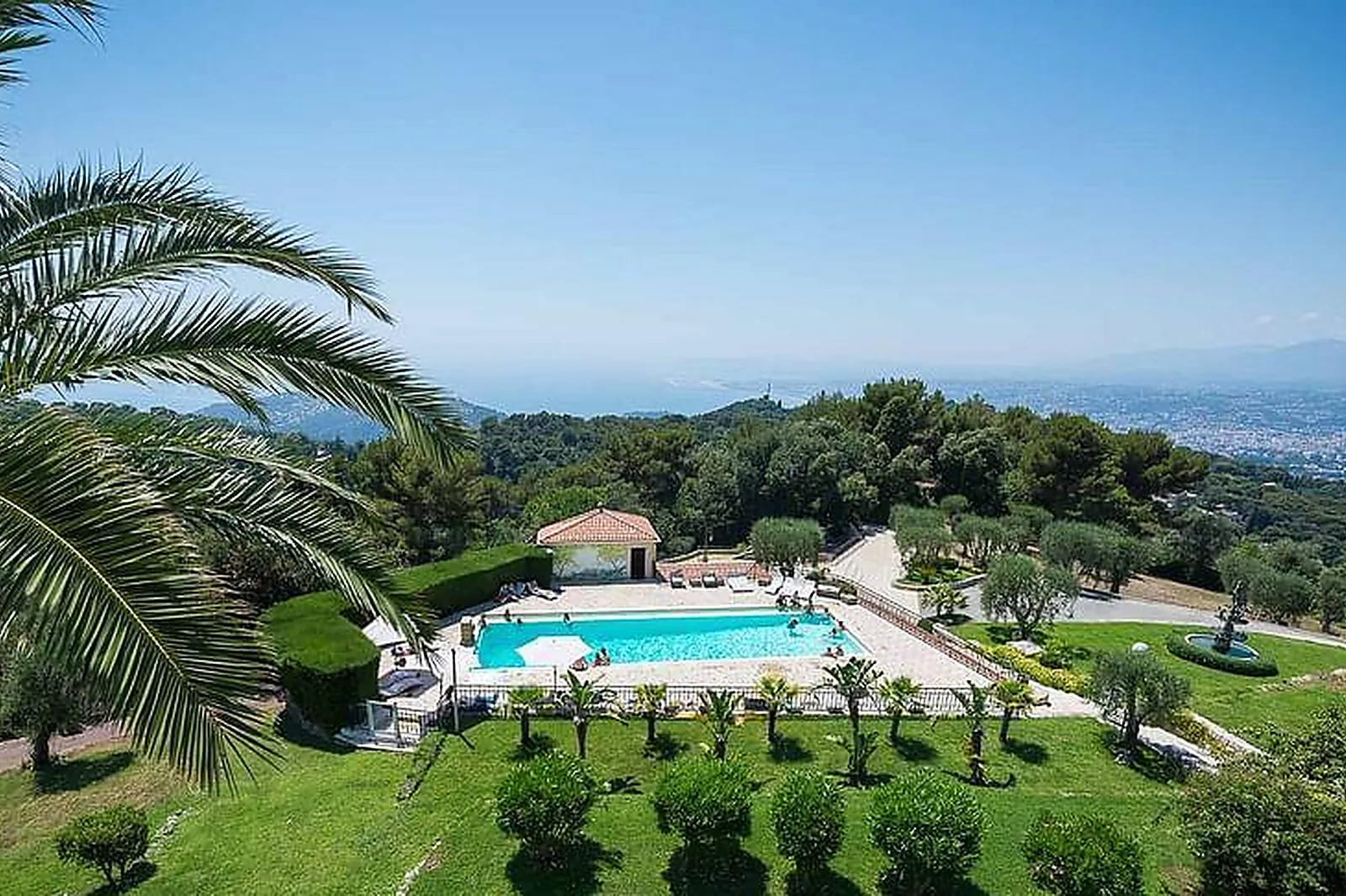 Lieux événementiels, CHÂTEAU DE BRÉLIDY