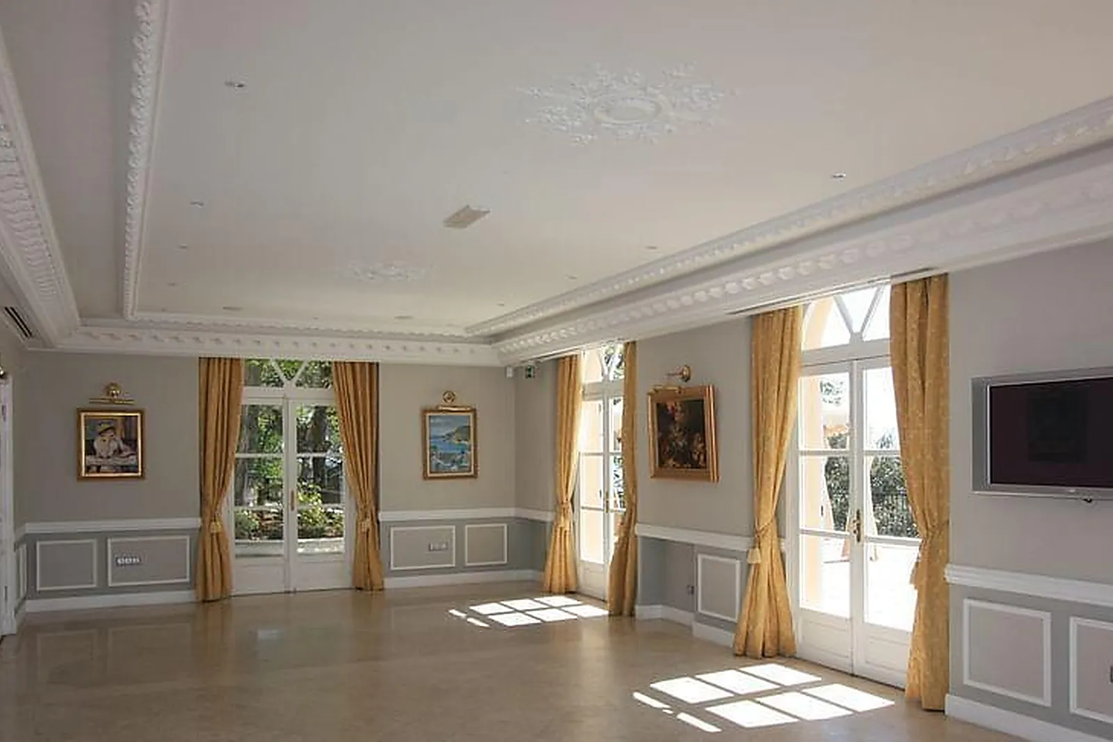 Lieux événementiels, CHÂTEAU DE BRÉLIDY