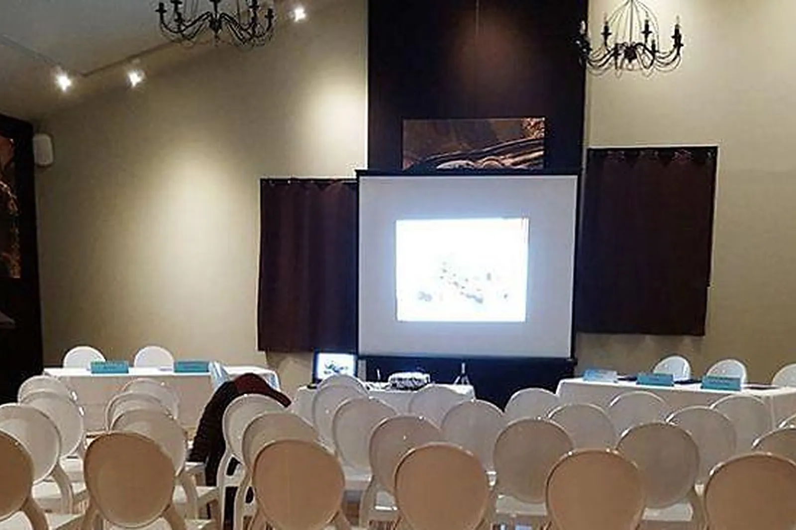 Lieux événementiels, DOMAINE DU PRIEURÉ D'ESTAGEL