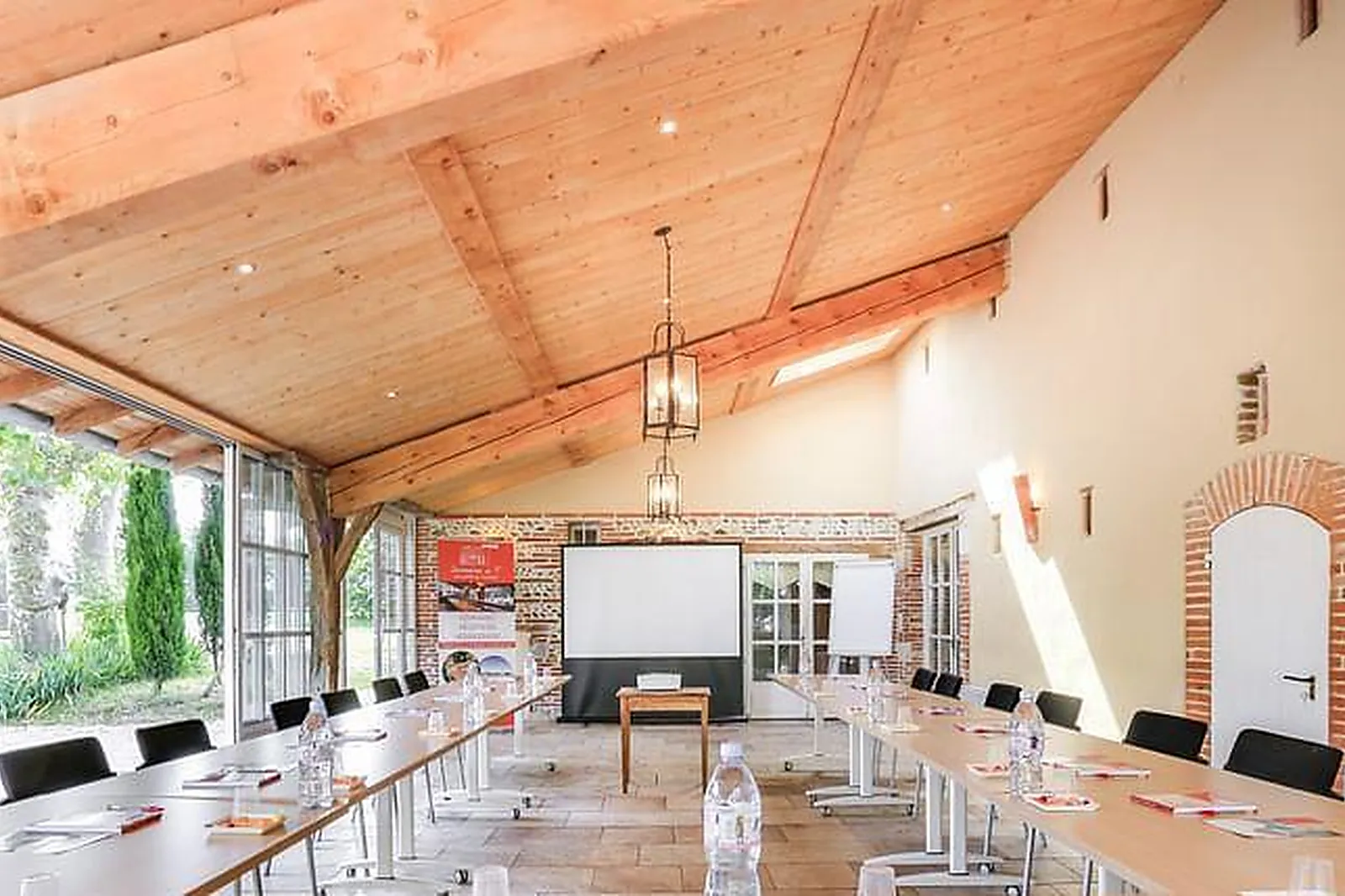 Lieux événementiels, CENTRE D'AFFAIRES LORIENT MER - LA BASE