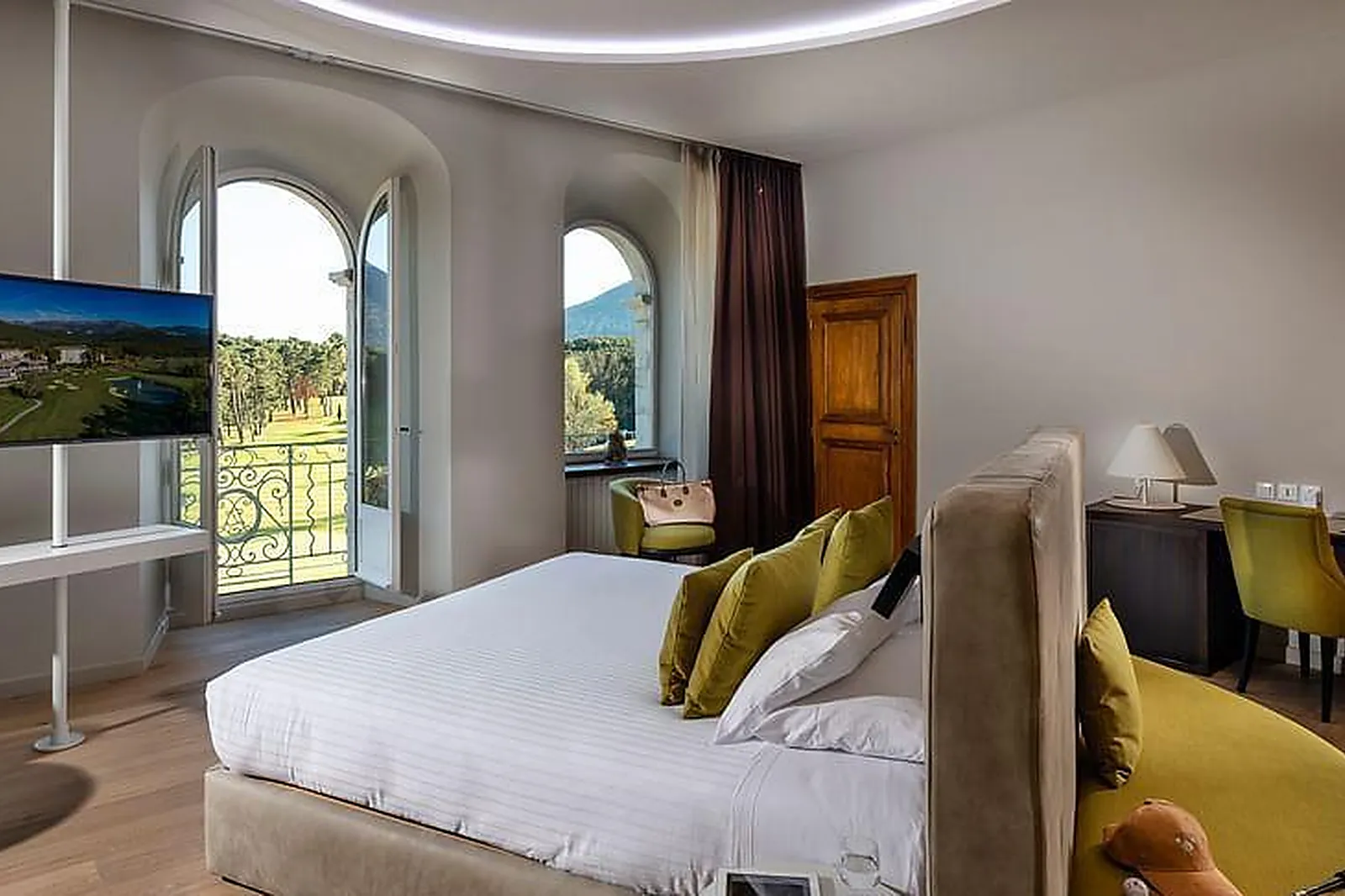 Lieux événementiels, DOMAINE DU CHÂTEAU DE TAULANE ****