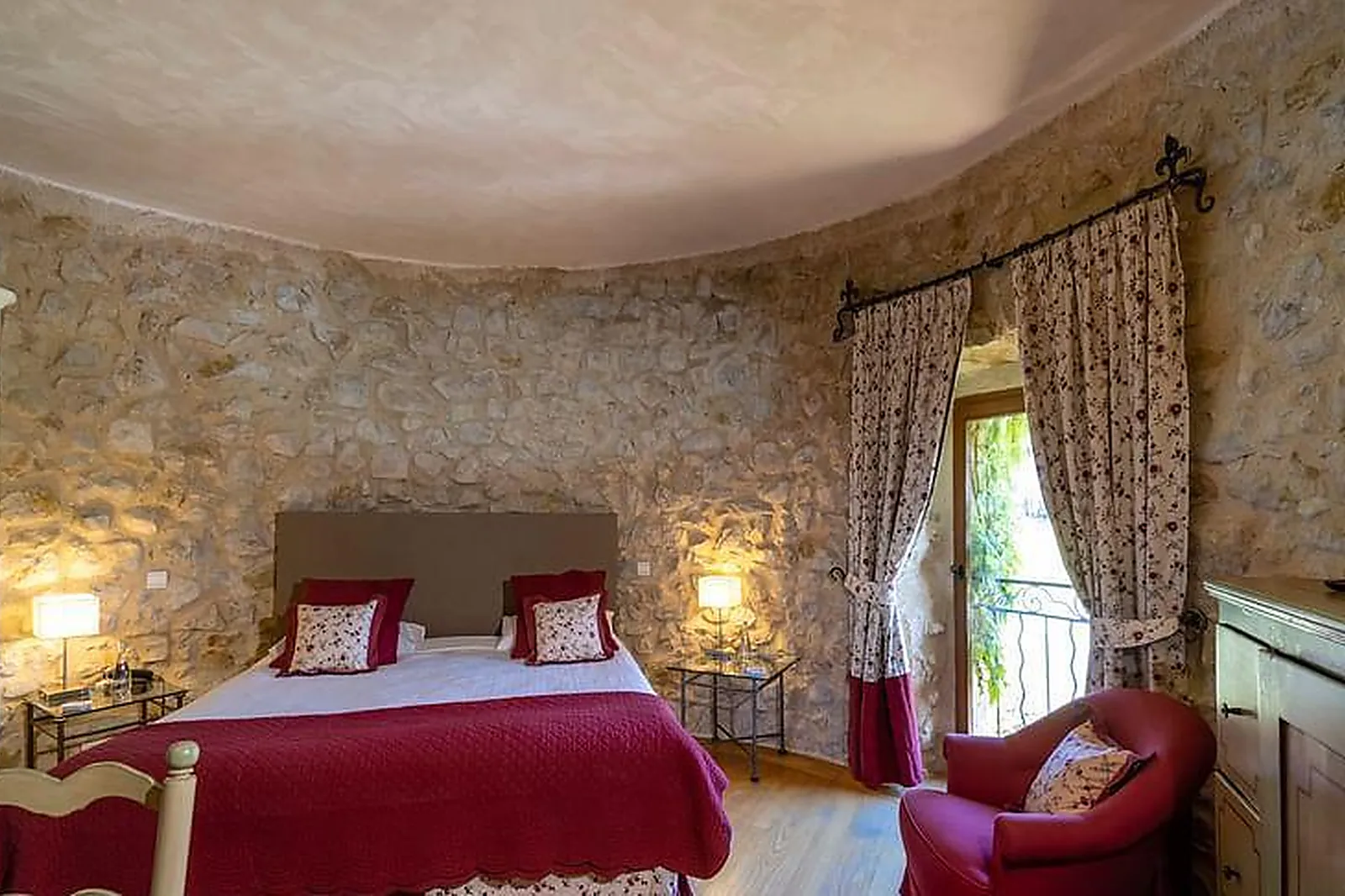 Lieux événementiels, DOMAINE DU CHÂTEAU DE TAULANE ****