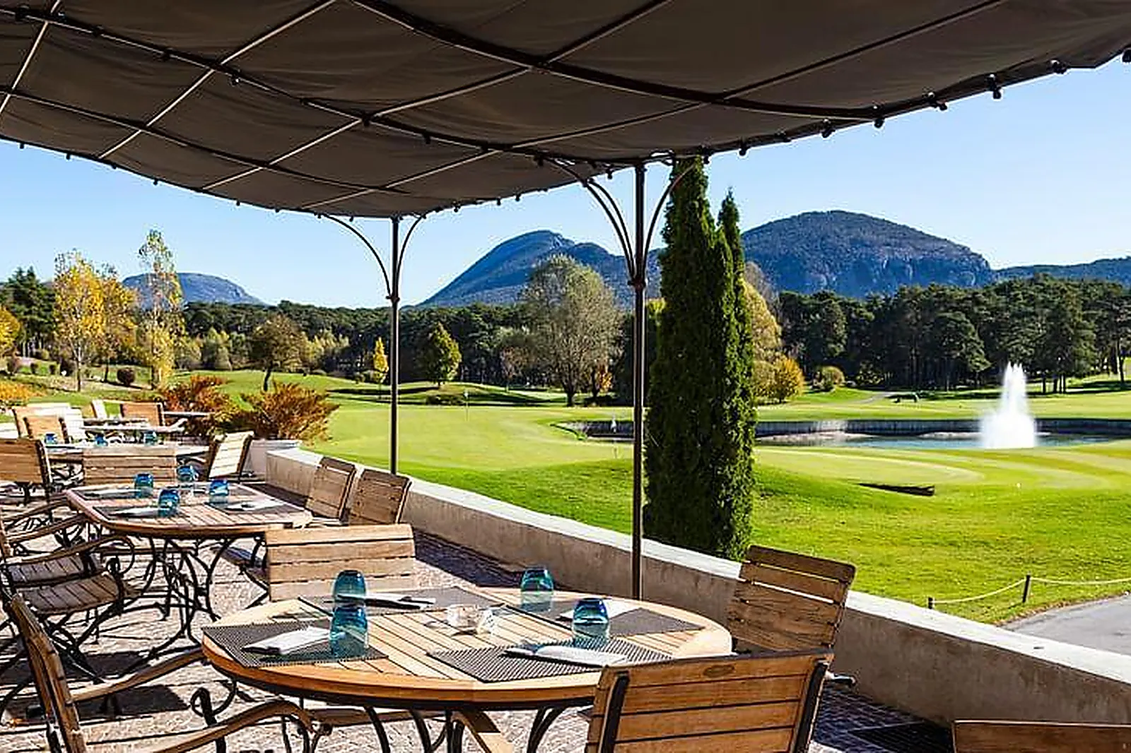 Lieux événementiels, DOMAINE DU CHÂTEAU DE TAULANE ****
