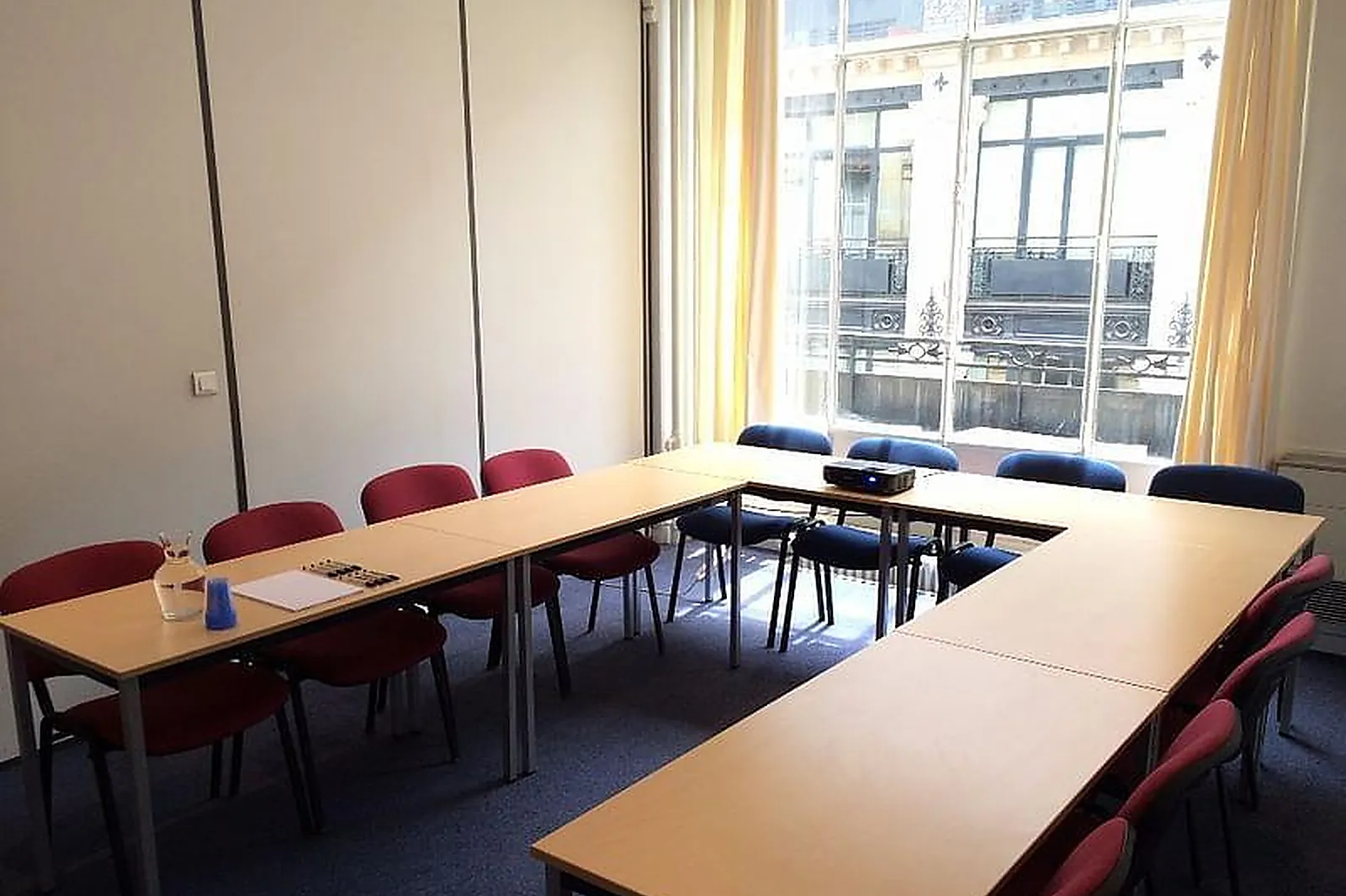 Lieux événementiels, DOXA - MANDEL