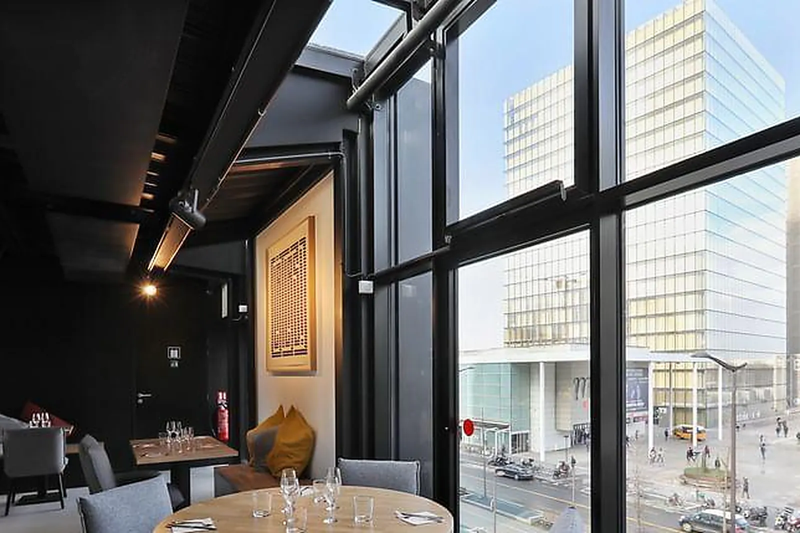 Lieux événementiels, ONLY ENCHÈRES