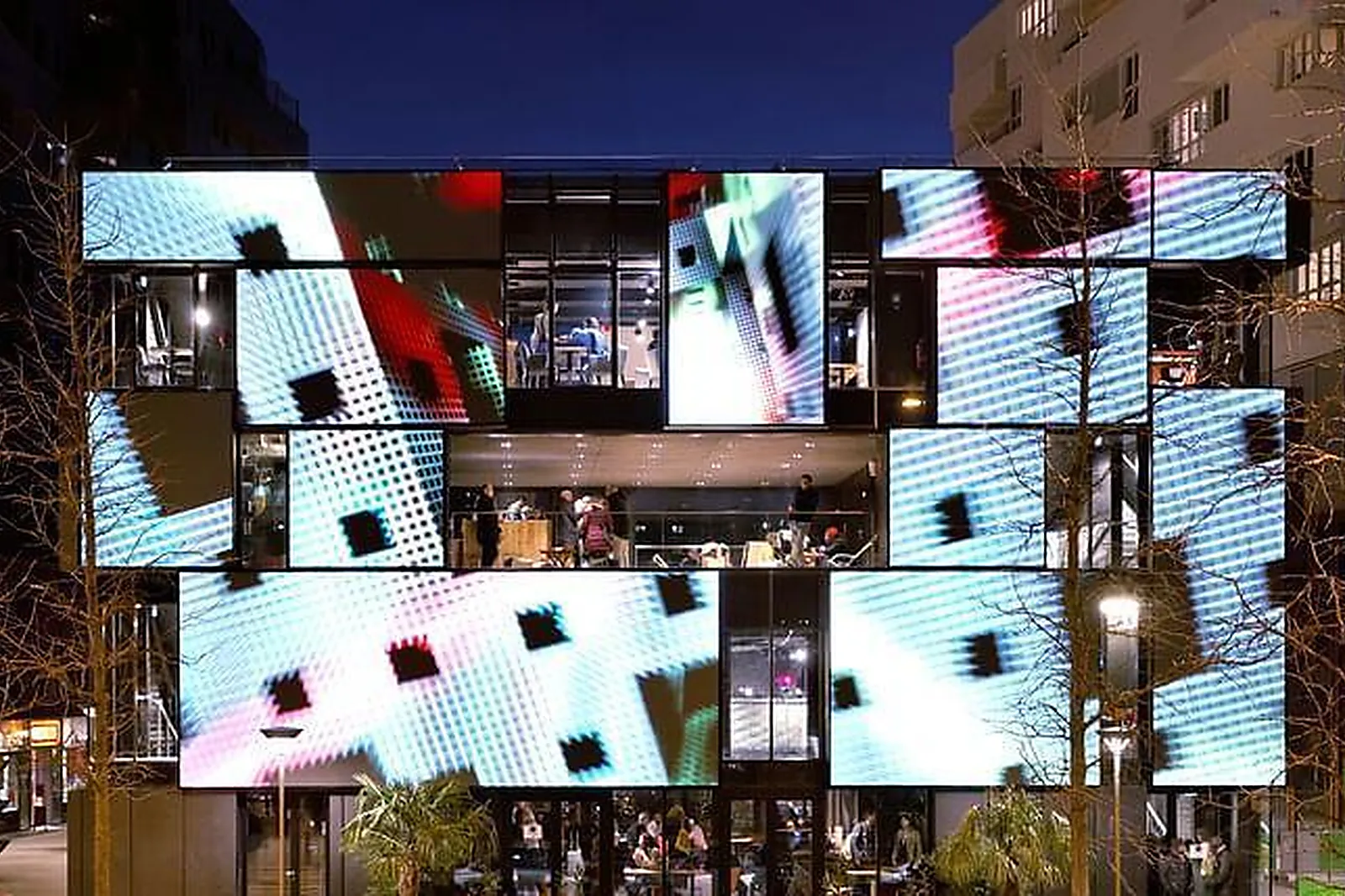 Lieux événementiels, ONLY ENCHÈRES