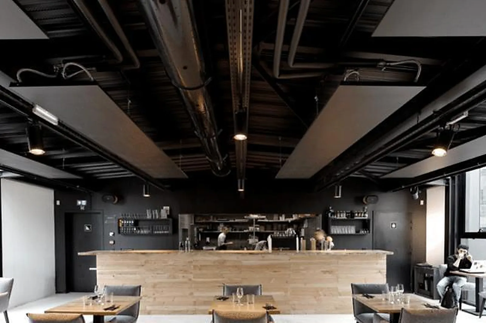 Lieux événementiels, ONLY ENCHÈRES