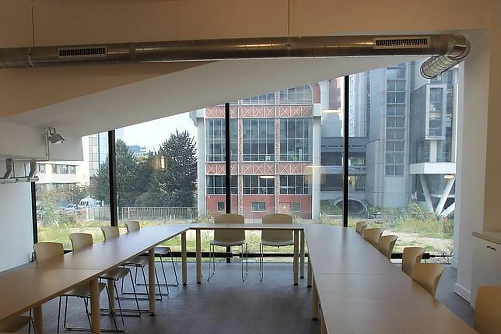 Lieux événementiels, ESSPACE