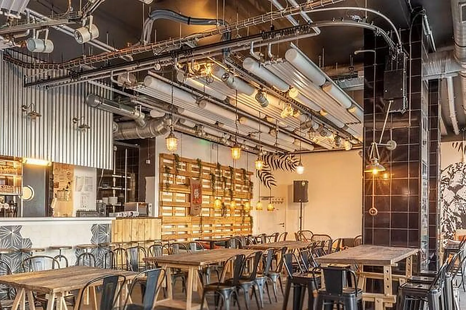 Lieux événementiels, ESSPACE