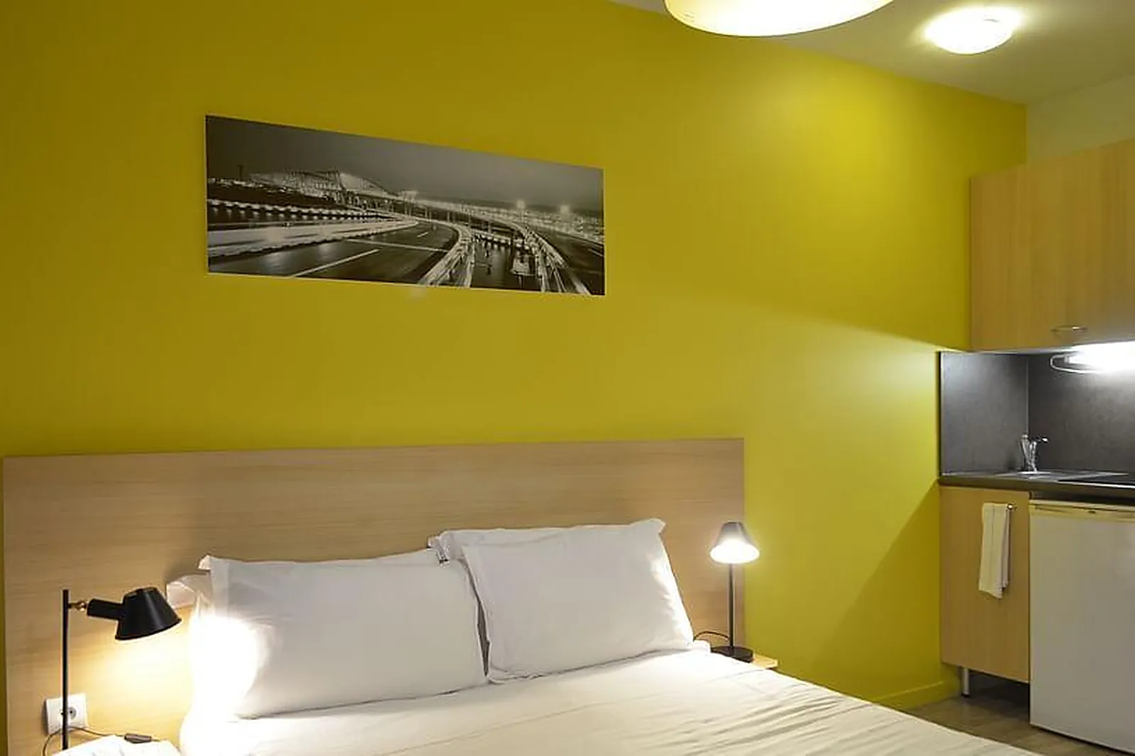 Lieux événementiels, EASTLODGE LYON EST EUREXPO ***