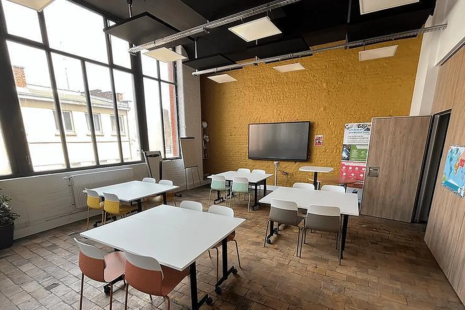 Lieux événementiels, BISTROT L'OLIVIER - SALLE DE RÉUNION