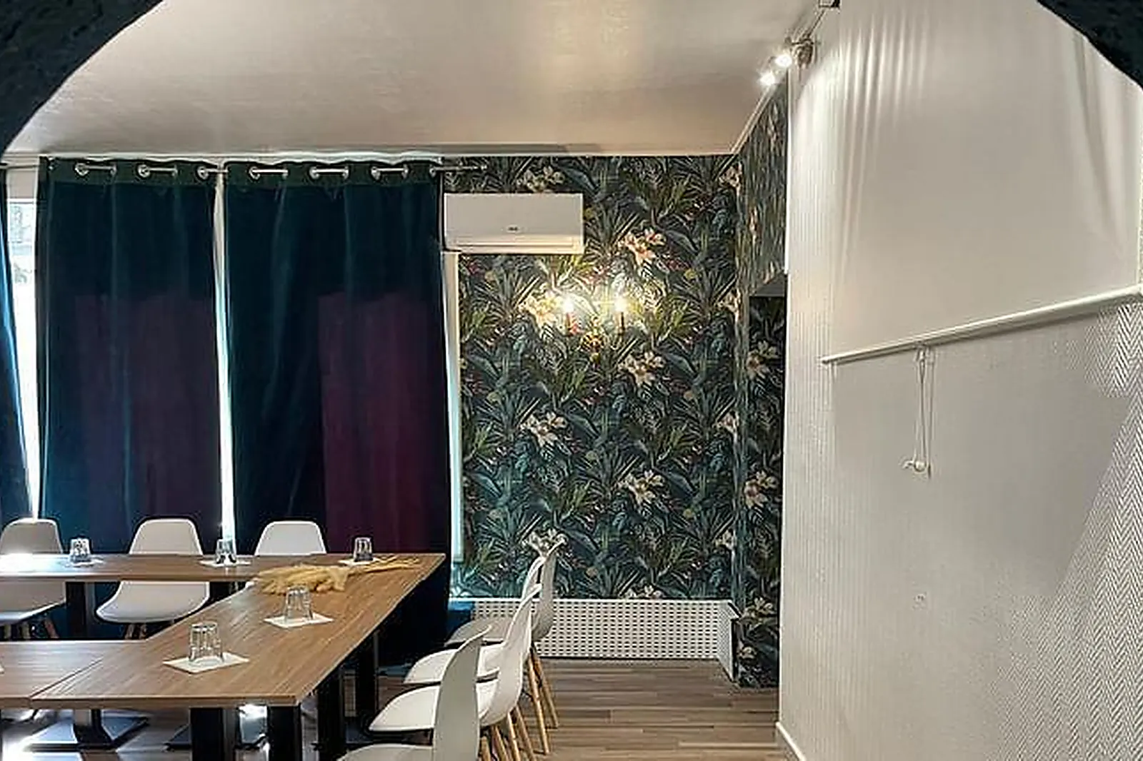 Lieux événementiels, EMPIRE HÔTEL