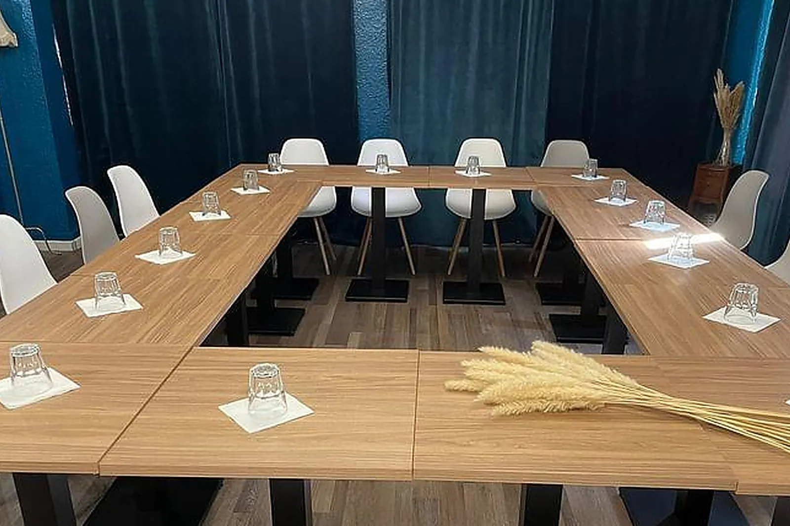 Lieux événementiels, EMPIRE HÔTEL