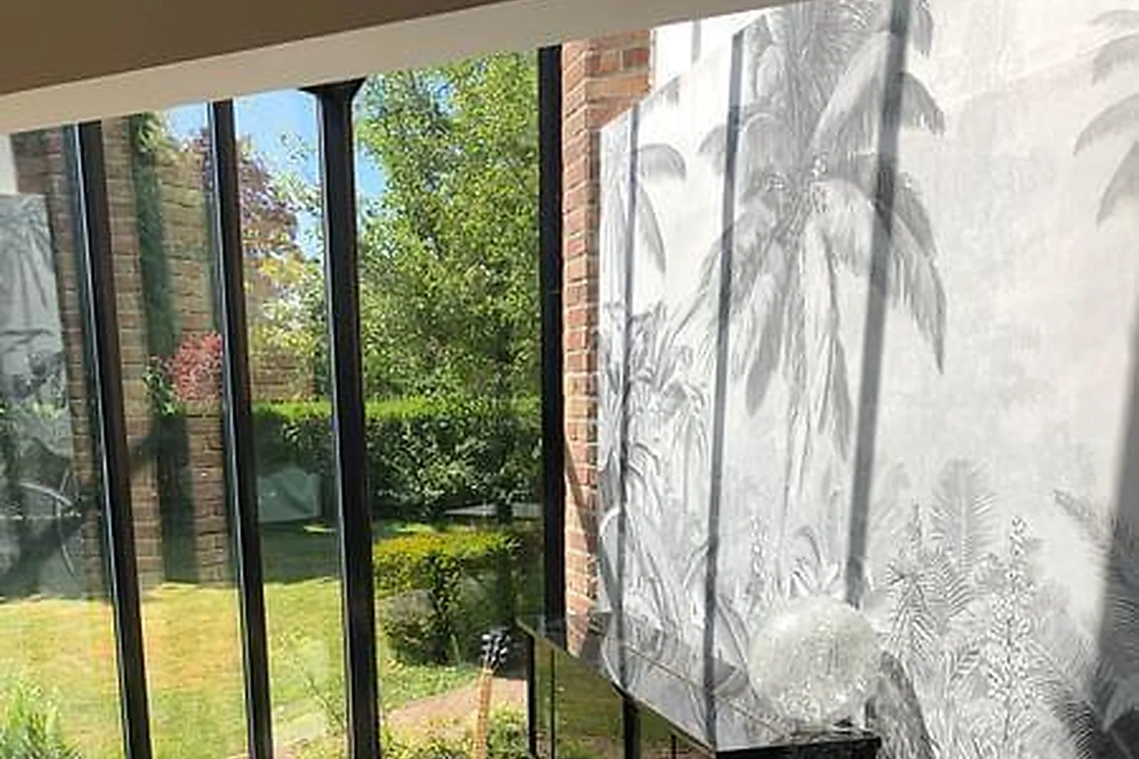 Lieux événementiels, ENTRE PARENTHÈSES